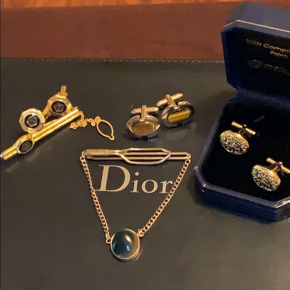 Other - COPY - Lot! Men’s tie clip and cuff links